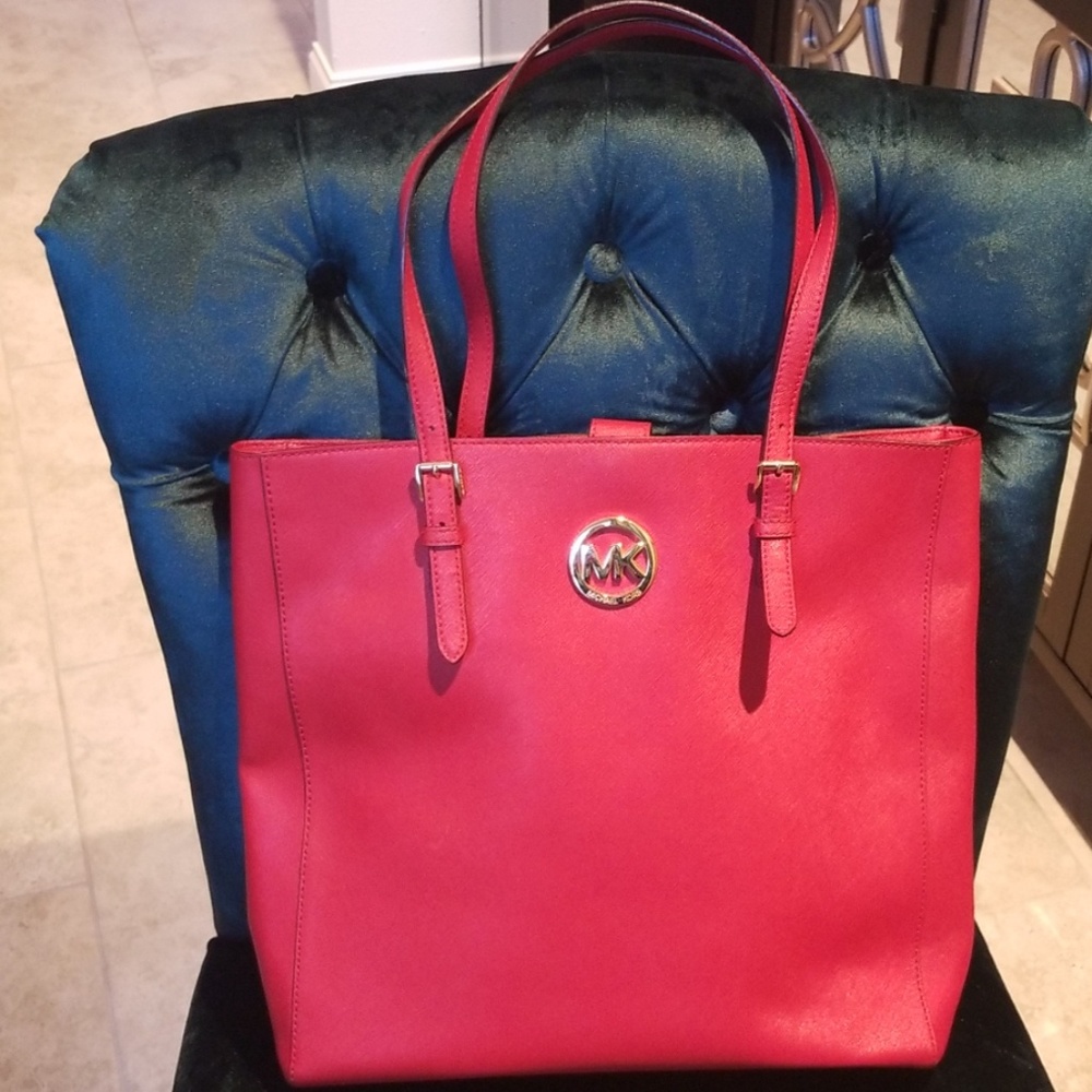 Michael Kors tote